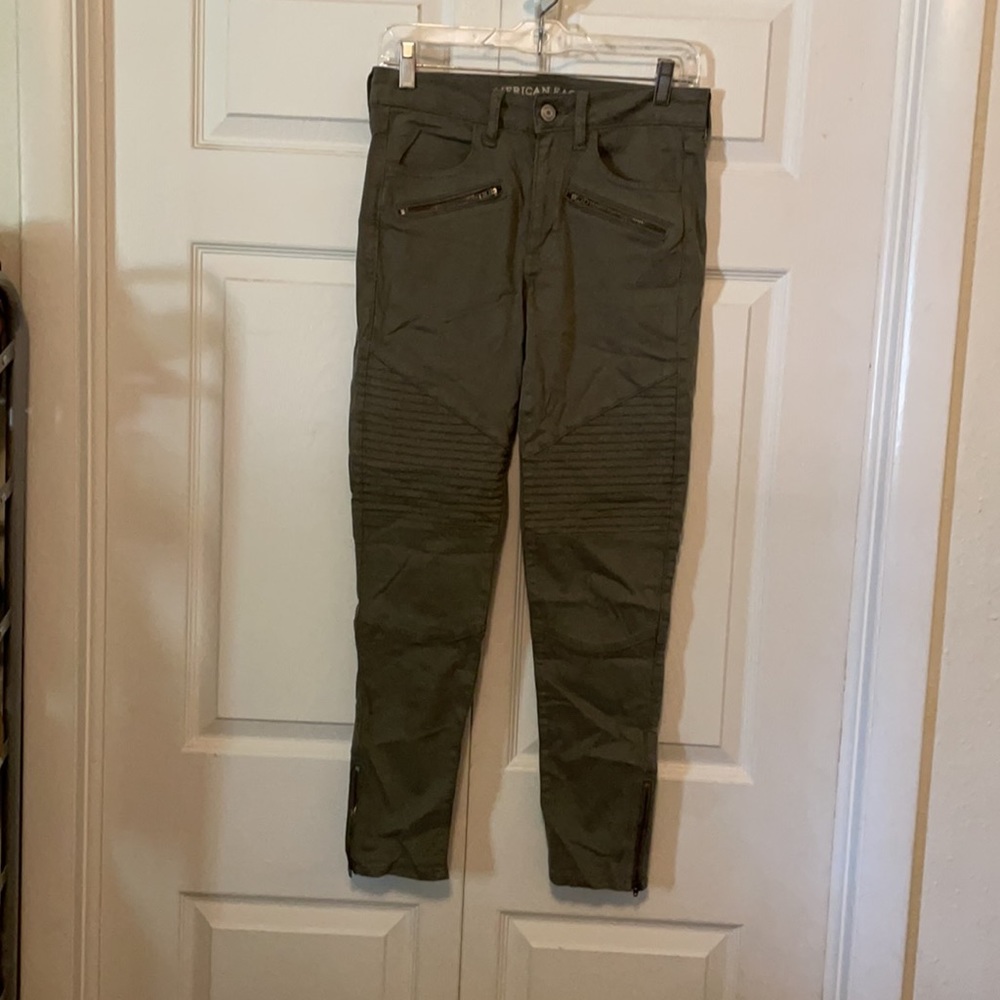 American Eagle Hi-Rise Moto Jegging